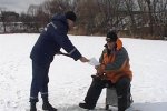 На водоймах Буковини тонка крига На водоймах Буковини тонка крига