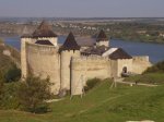 В Чернівецькій області 6 мільйонів на ремонт Хотинської фортеці освоюватиме «сімейна» фірма мера Хотина В Чернівецькій області 6 мільйонів на ремонт Хотинської фортеці освоюватиме «сімейна» фірма мера Хотина
