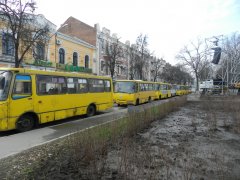 Вкотре влада перешкоджає акції "Вставай, Україно!" Тепер в Полтаві автобусна блокада Вкотре влада перешкоджає акції "Вставай, Україно!" Тепер в Полтаві автобусна блокада