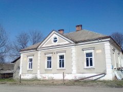 У Мамаївцях продали церковну хату У Мамаївцях продали церковну хату
