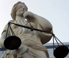 В Києві шоковані епідемією поспішних звільнень директорів чернівецьких книгарень В Києві шоковані епідемією поспішних звільнень директорів чернівецьких книгарень