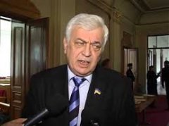 Над Ченівецькою владою «качечки» летять Над Ченівецькою владою «качечки» летять