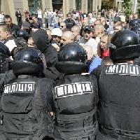 16 правоохоронців притягнуті до дисциплінарної відповідальності за бездіяльність під час побиття журналістів 16 правоохоронців притягнуті до дисциплінарної відповідальності за бездіяльність під час побиття журналістів