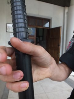 Журналісту газети "Час" заборонили фотографувати адміністративний суд в Чернівцях Журналісту газети "Час" заборонили фотографувати адміністративний суд в Чернівцях