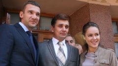 Головного редактора з Буковини зловили на контрабанді цигарок Головного редактора з Буковини зловили на контрабанді цигарок