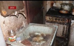 Батьки тримали дітей у нелюдських умовах та не випускали на вулицю Батьки тримали дітей у нелюдських умовах та не випускали на вулицю