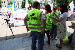 Буковинським журналістам міліція видасть жилетки з написом "Преса" Буковинським журналістам міліція видасть жилетки з написом "Преса"