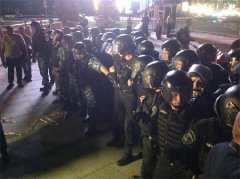 "Беркут" розігнав мітинг на Майдані "Беркут" розігнав мітинг на Майдані