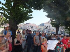 Міліція не знайшла складу злочину у відключені від електропостачання підприємців 5-го сектора Калинівського ринку Міліція не знайшла складу злочину у відключені від електропостачання підприємців 5-го сектора Калинівського ринку