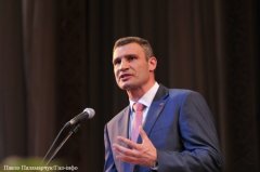 Безнадійні сподівання, або Як у Львові по черзі любили Україну. Безнадійні сподівання, або Як у Львові по черзі любили Україну.
