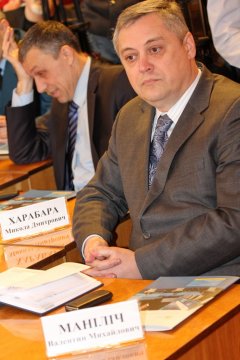 У міськвиконкомі — шпигун Маніліч У міськвиконкомі — шпигун Маніліч
