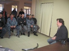 Керівник чернівецької профспілки розповів приватним охоронцям про особливості спілкування з пресою Керівник чернівецької профспілки розповів приватним охоронцям про особливості спілкування з пресою