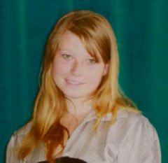 Розшукується неповнолітня буковинка (може перебувати на території Чернівців або Глибоцького району) Розшукується неповнолітня буковинка (може перебувати на території Чернівців або Глибоцького району)