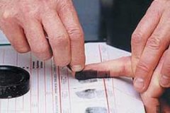 У школярів зніматимуть відбитки пальців У школярів зніматимуть відбитки пальців