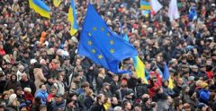 Студенти на барикадах у Черніцях Студенти на барикадах у Черніцях