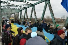 Ланцюг Єднання обєднав жителів Буковини та Галичини Ланцюг Єднання обєднав жителів Буковини та Галичини