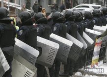 Дружина побитого "за Майдан" розповіла, як чоловік повільно помирав у неї на очах Дружина побитого "за Майдан" розповіла, як чоловік повільно помирав у неї на очах