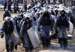 Захарченко стягує в Київ внутрішні війська Захарченко стягує в Київ внутрішні війська