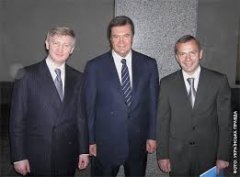 Якщо Ахметов не зупинить Януковича, то розділить відповідальність із ним Якщо Ахметов не зупинить Януковича, то розділить відповідальність із ним