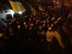 Акція Самооборони Майдану «Нічний патруль», змусила «Беркут» прокинутися, а тітушок метатися по вольєру Акція Самооборони Майдану «Нічний патруль», змусила «Беркут» прокинутися, а тітушок метатися по вольєру