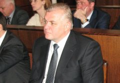 Чесанов проти студентів Чесанов проти студентів