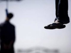 На подвір"ї школи у Мамаївцях повісився молодий чоловік. На подвір"ї школи у Мамаївцях повісився молодий чоловік.