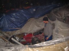 На Євромайдані у Києві згорів намет активістів з Чернівців На Євромайдані у Києві згорів намет активістів з Чернівців