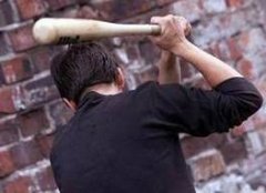 НА ПРИКАРПАТТІ МАЛО НЕ ЗАКАТУВАЛИ ДОНЬКУ ЄВРОМАЙДАНІВЦЯ НА ПРИКАРПАТТІ МАЛО НЕ ЗАКАТУВАЛИ ДОНЬКУ ЄВРОМАЙДАНІВЦЯ