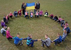 Партійці Буковини День миру відзначали зі школярами Партійці Буковини День миру відзначали зі школярами