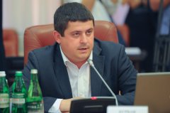 Максим Бурбак: Фірташ знайшов останній прихисток у Чернівцях Максим Бурбак: Фірташ знайшов останній прихисток у Чернівцях