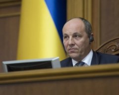 "Вимкніть мікрофон" - Парубій припинив виступ нардепа російською "Вимкніть мікрофон" - Парубій припинив виступ нардепа російською