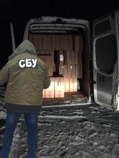 У Чернівцях СБУ вилучила контрафактних цигарок на два мільйони гривень У Чернівцях СБУ вилучила контрафактних цигарок на два мільйони гривень