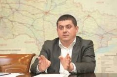 Максим Бурбак "порожняк" не гонить. Він поїзд запускає з Чернівців до Перемишля (Польща) Максим Бурбак "порожняк" не гонить. Він поїзд запускає з Чернівців до Перемишля (Польща)