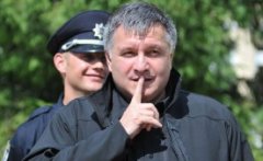 Екс-керівнику ДУС оголосили про підозру: в домі знайшли 1 млн євро Екс-керівнику ДУС оголосили про підозру: в домі знайшли 1 млн євро