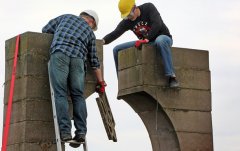 Війна пам'ятників. Новий конфлікт України і Польщі Війна пам'ятників. Новий конфлікт України і Польщі