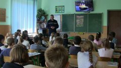 У Чернівцях рятувальники навчали дітей правильних дій у надзвичайних ситуаціях У Чернівцях рятувальники навчали дітей правильних дій у надзвичайних ситуаціях