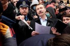 Опоблоківці Буковини погрожували зброєю Ользі Кобевко і воїнам АТО Опоблоківці Буковини погрожували зброєю Ользі Кобевко і воїнам АТО