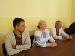 Заборонити «Опоблок» вирішили активісти Буковини (відео) Заборонити «Опоблок» вирішили активісти Буковини (відео)
