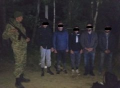 П’ятьох турків, які прямували в ЄС, затримали прикордонники на Буковині П’ятьох турків, які прямували в ЄС, затримали прикордонники на Буковині