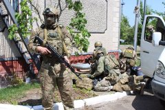 На Буковині спецпризначенці знешкодили "терористів" На Буковині спецпризначенці знешкодили "терористів"