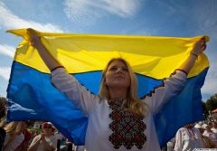 Як працюємо та відпочиваємо на День Незалежності Як працюємо та відпочиваємо на День Незалежності