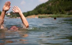 Вода забрала життя 76-річного чернівчанина Вода забрала життя 76-річного чернівчанина