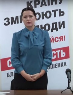 Порошенко не поміняв голову своєї партії у Чернівцях. Кворуму не вистачило Порошенко не поміняв голову своєї партії у Чернівцях. Кворуму не вистачило