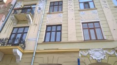 Мешканці будинку 45 по вул. Кобилянської бояться, що можуть лишитися без даху над головою через байдужість чиновників Мешканці будинку 45 по вул. Кобилянської бояться, що можуть лишитися без даху над головою через байдужість чиновників