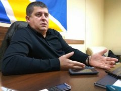 «Я три роки тільки й чую, що Бурбак вивозить ліс». Нардеп прокоментував гучне затримання посадовця у Чернівцях «Я три роки тільки й чую, що Бурбак вивозить ліс». Нардеп прокоментував гучне затримання посадовця у Чернівцях