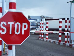 На Буковині прикордонники завадили незаконному вивезенню малолітньої дитини за межі нашої країни На Буковині прикордонники завадили незаконному вивезенню малолітньої дитини за межі нашої країни