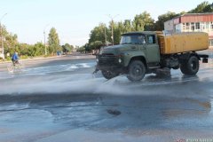 У Чернівцях митимуть вулиці вночі У Чернівцях митимуть вулиці вночі
