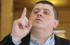 Максим Бурбак сказав, що не залишить Сокирянщину на потурання зграї Козака, Бескупського, Фищука Максим Бурбак сказав, що не залишить Сокирянщину на потурання зграї Козака, Бескупського, Фищука